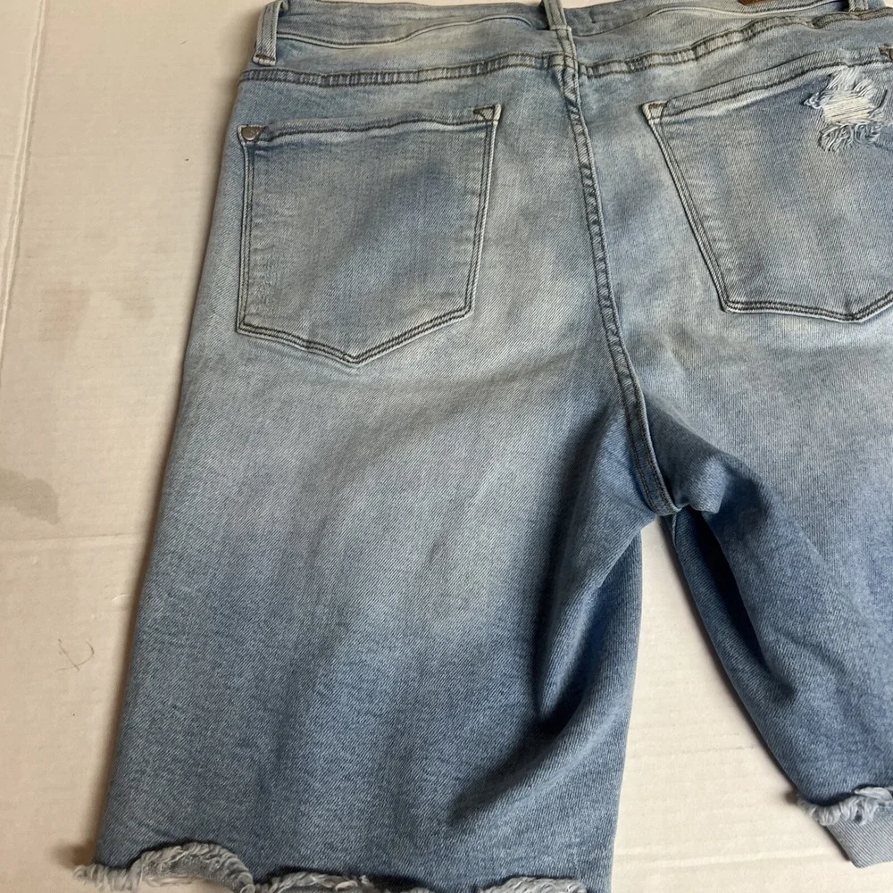 Judy Blue Jean Shorts Womens 1XL Destroyed Cut Off Bermuda Everyday Stretch‎